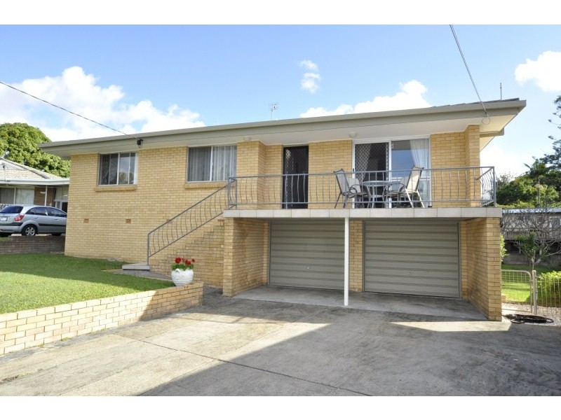 17 The Glade, Labrador QLD 4215