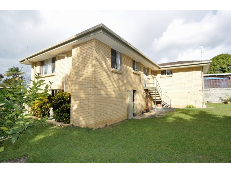 17 The Glade, Labrador QLD 4215