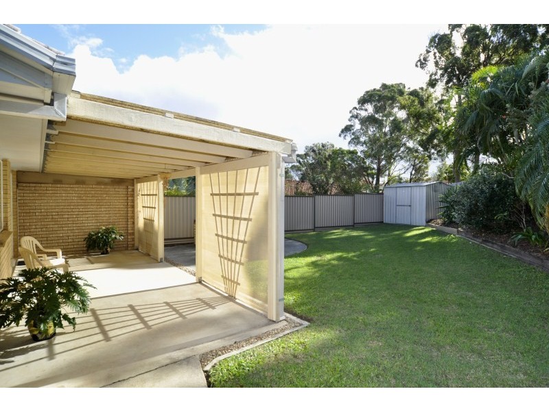 2/5 Hill Court, Labrador QLD 4215