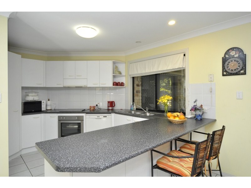 10 Thyme Court, Runaway Bay QLD 4216