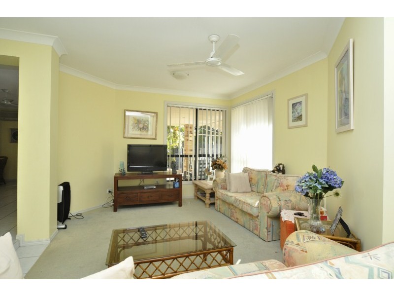 10 Thyme Court, Runaway Bay QLD 4216