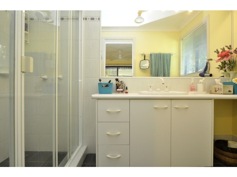 10 Thyme Court, Runaway Bay QLD 4216