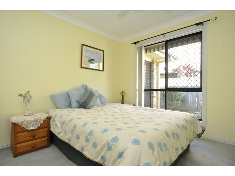 10 Thyme Court, Runaway Bay QLD 4216