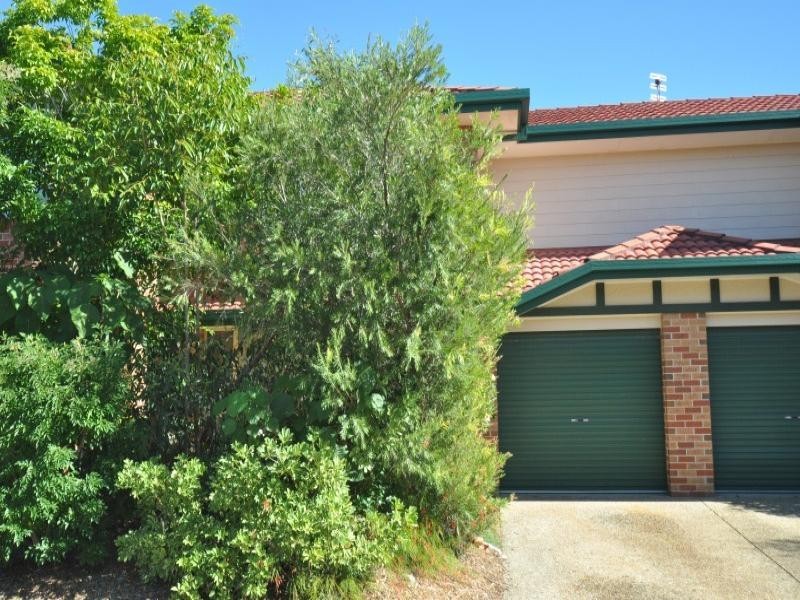 3/67 Brown Street, Labrador QLD 4215