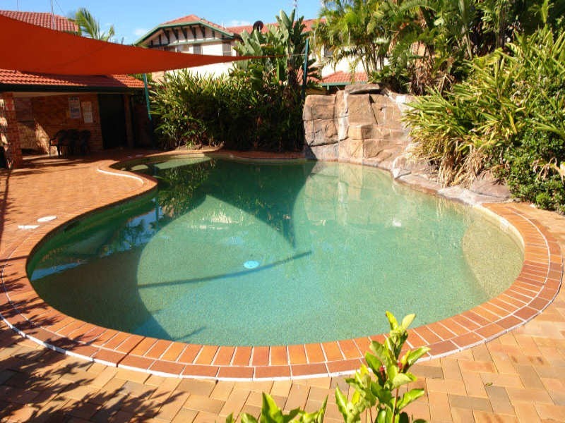 3/67 Brown Street, Labrador QLD 4215