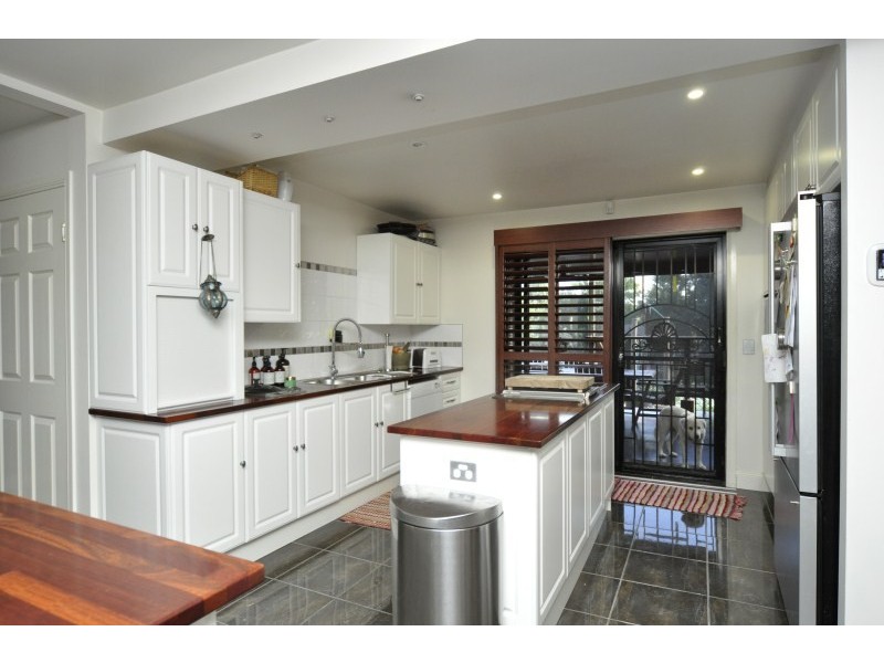116 Wilson Street, Labrador QLD 4215