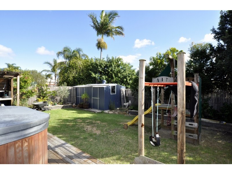 116 Wilson Street, Labrador QLD 4215