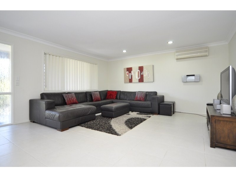 49 Harris Street, Labrador QLD 4215