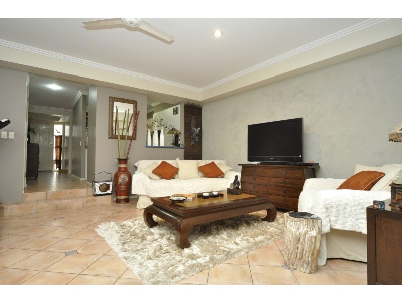 15/1 Bronberg Court, Southport QLD 4215