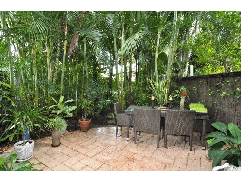 15/1 Bronberg Court, Southport QLD 4215