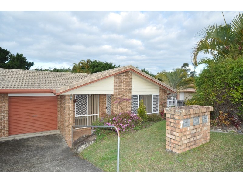 1/7 Liam Court, Labrador QLD 4215