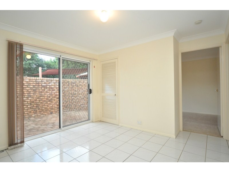 1/7 Liam Court, Labrador QLD 4215