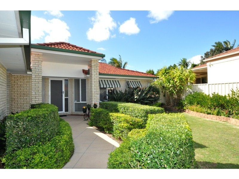 5 Christina Ryan Way, Arundel QLD 4214