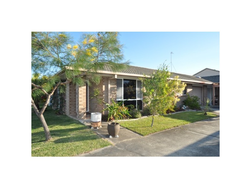 1/12 Riccarton Place, Labrador QLD 4215