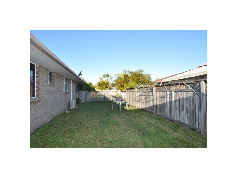 1/12 Riccarton Place, Labrador QLD 4215