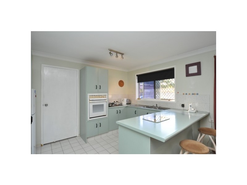 1/12 Riccarton Place, Labrador QLD 4215