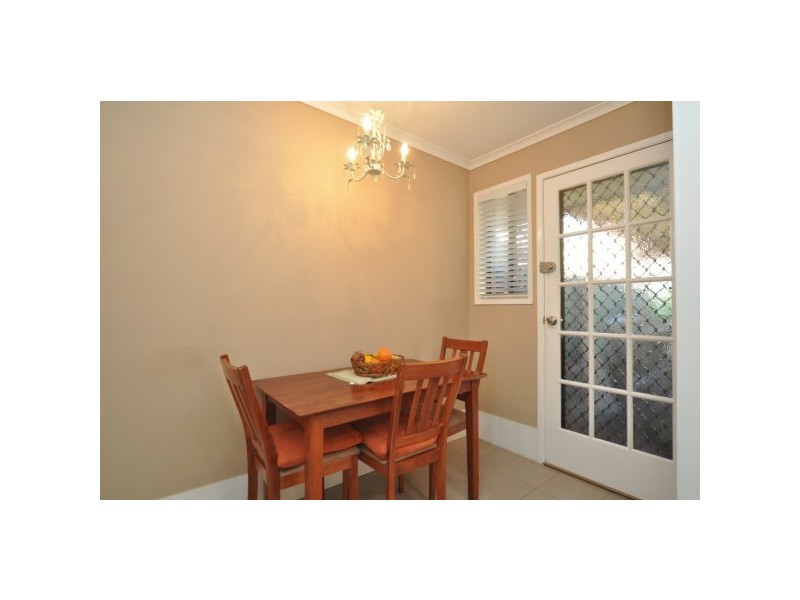 2/116 Little Usher Avenue, Labrador QLD 4215