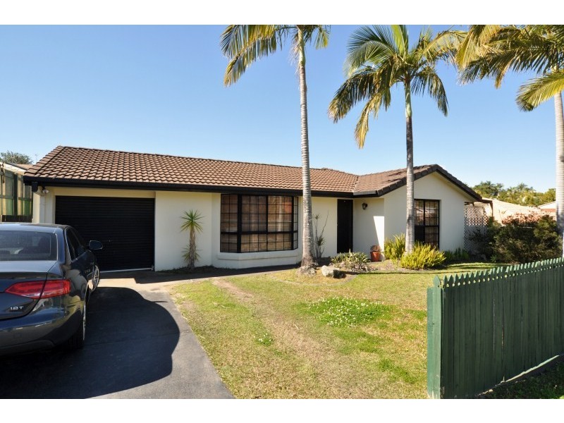 3 Range Court, Arundel QLD 4214