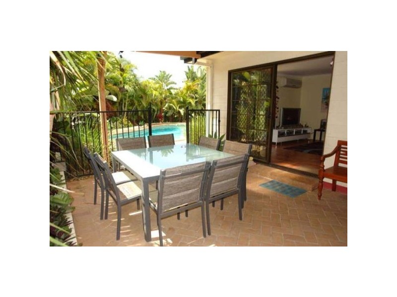 3 Range Court, Arundel QLD 4214