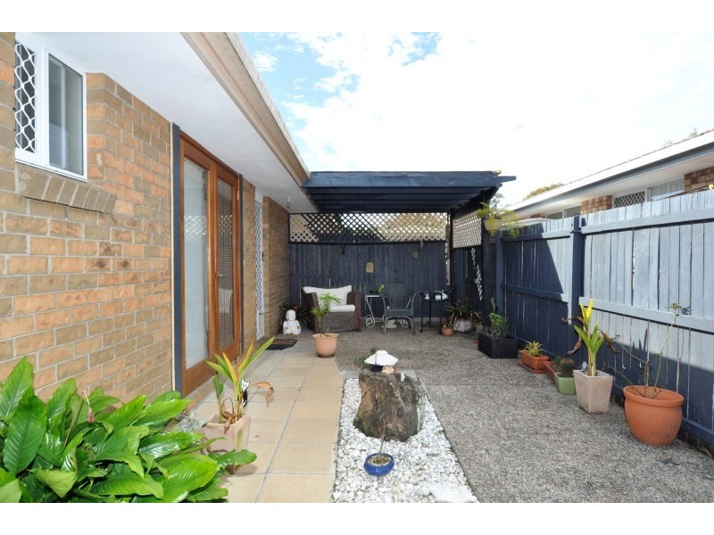 1/15 Coventry Court, Labrador QLD 4215