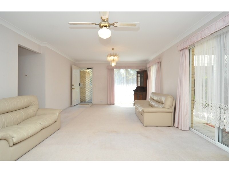 1/5 Harvey Court, Labrador QLD 4215