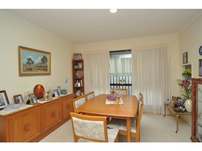 11/4 Bronberg Court, Southport QLD 4215