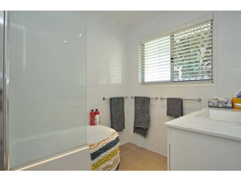 2/5 Heffernan Crescent, Southport QLD 4215