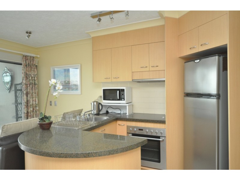 72/106 Marine Parade, Southport QLD 4215