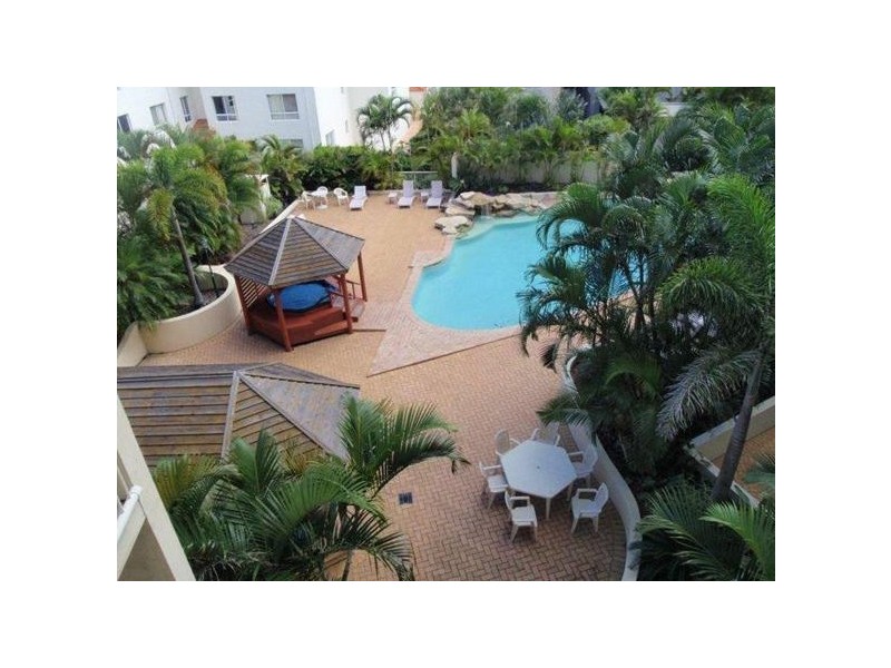 72/106 Marine Parade, Southport QLD 4215