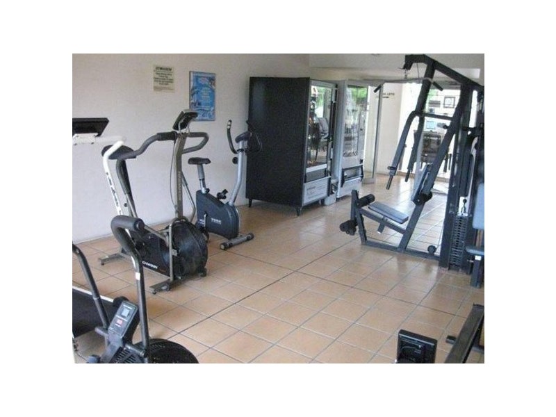 72/106 Marine Parade, Southport QLD 4215