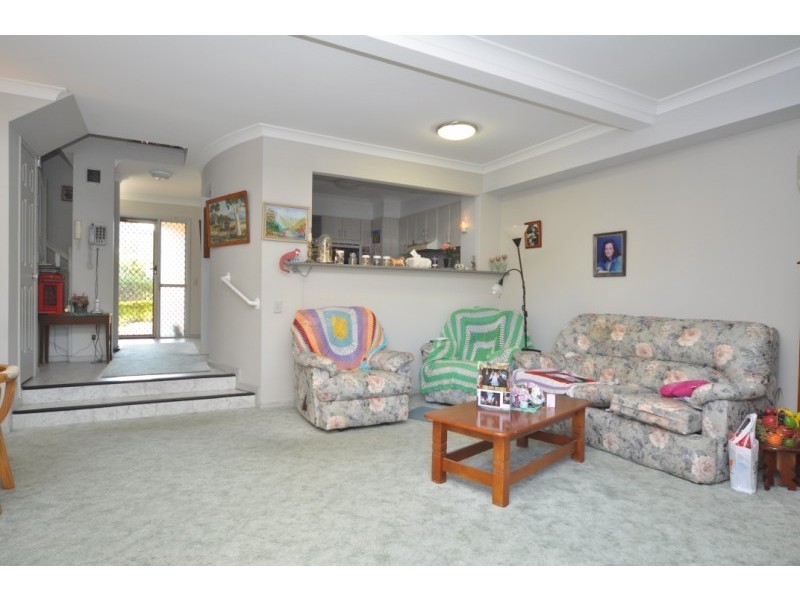 41/3 Bronberg Court, Southport QLD 4215