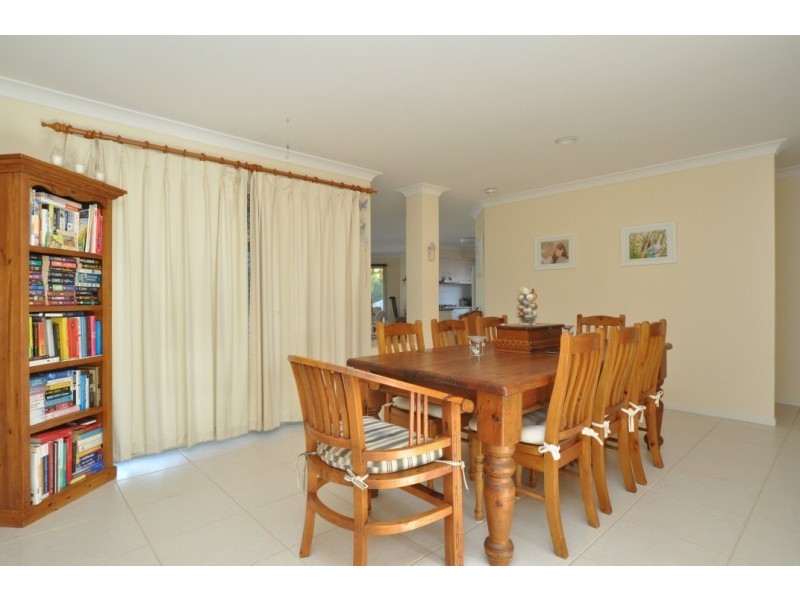 14 Maidstone Place, Parkwood QLD 4214