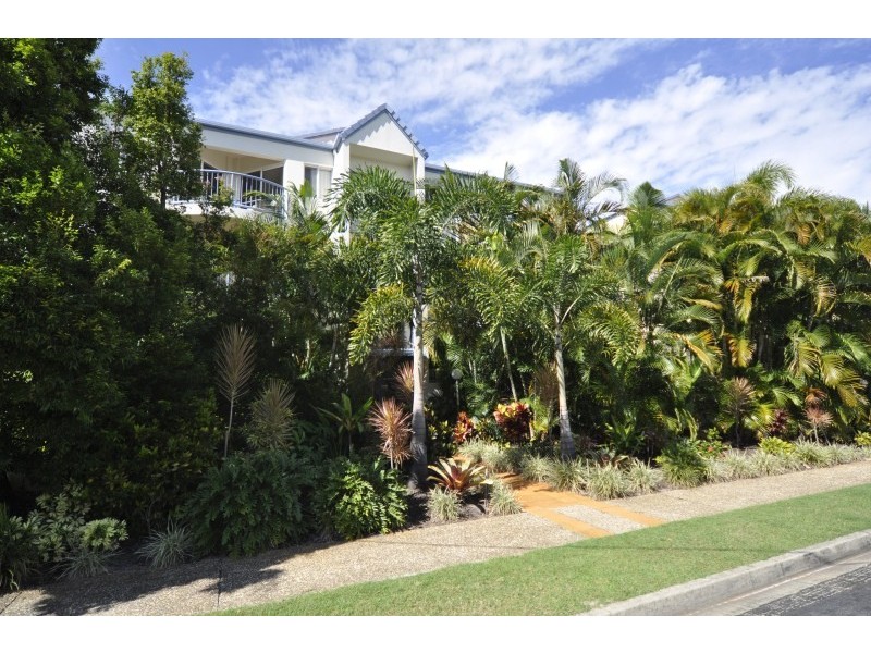 1/9 Madang Crescent, Runaway Bay QLD 4216