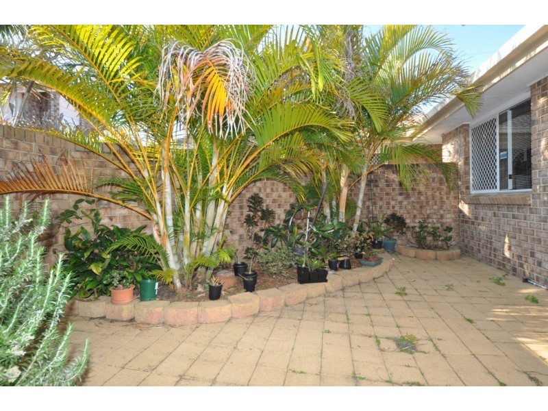 1/36 Kenny Drive, Labrador QLD 4215