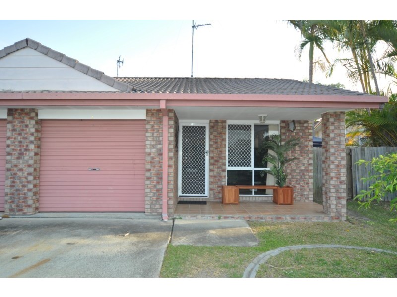 2/12 Calvary Court, Labrador QLD 4215