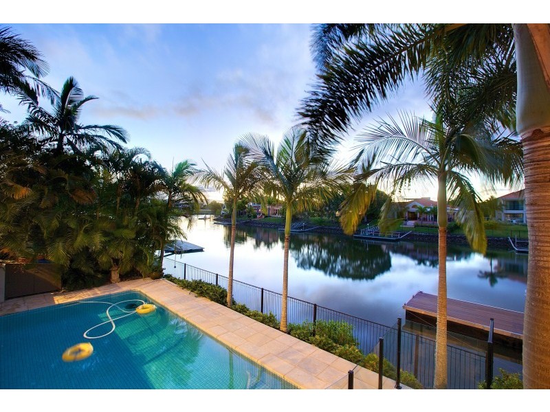 1033 Rosebank Way, Hope Island QLD 4212