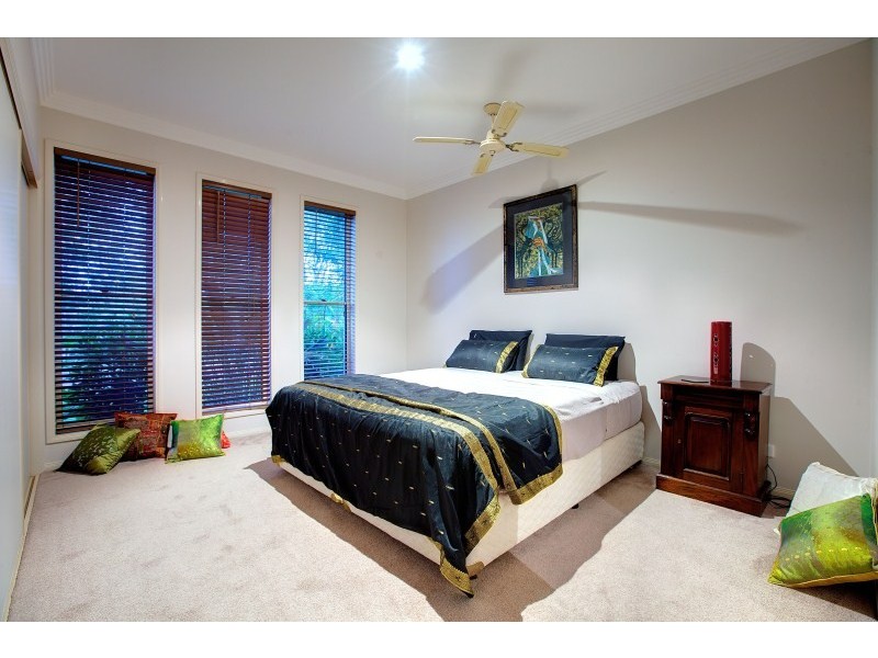 1033 Rosebank Way, Hope Island QLD 4212