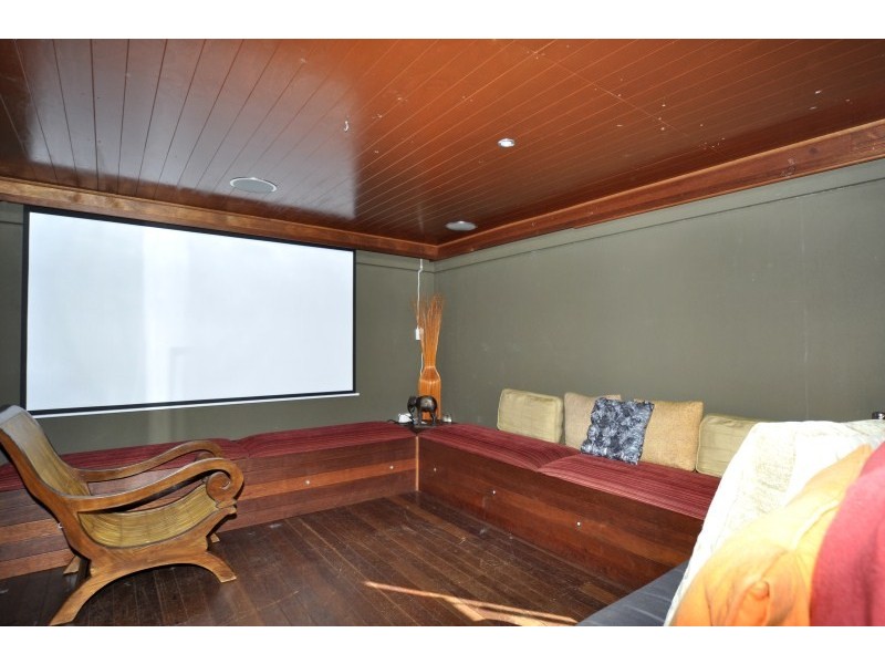 116 Wilson Street, Labrador QLD 4215