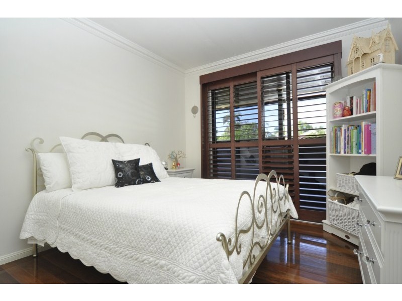 116 Wilson Street, Labrador QLD 4215