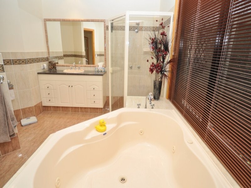 28 Bridie Drive, Upper Coomera QLD 4209