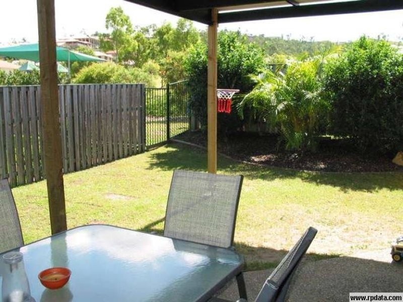 4 Howland Circuit, Pacific Pines QLD 4211