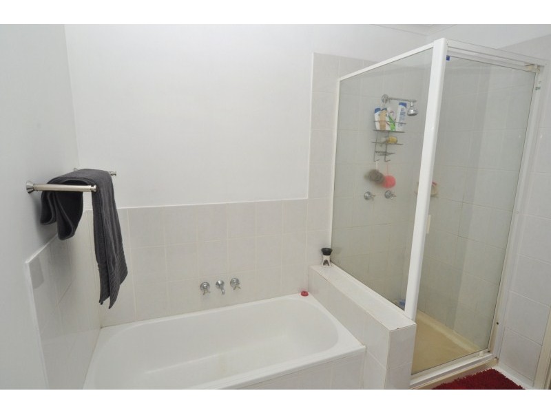 1 Finley Court, Helensvale QLD 4212