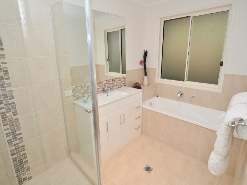 23 Helensvale Road, Helensvale QLD 4212