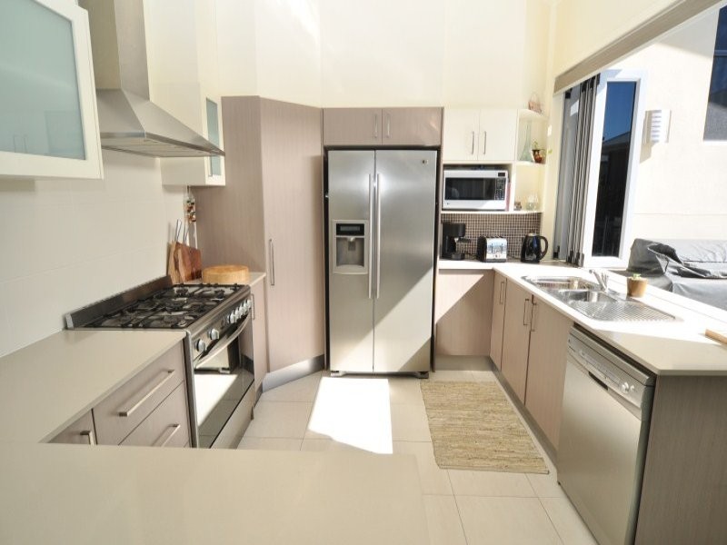 11 Garawarra Crescent, Upper Coomera QLD 4209
