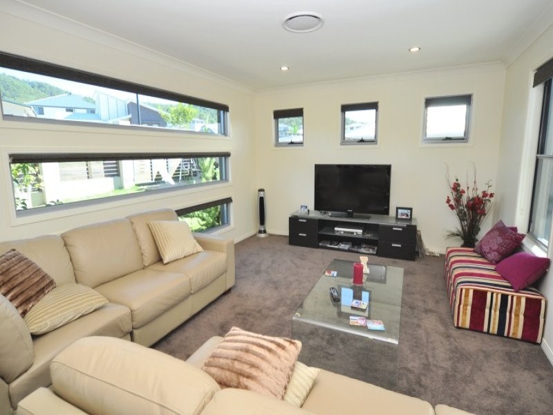 11 Garawarra Crescent, Upper Coomera QLD 4209