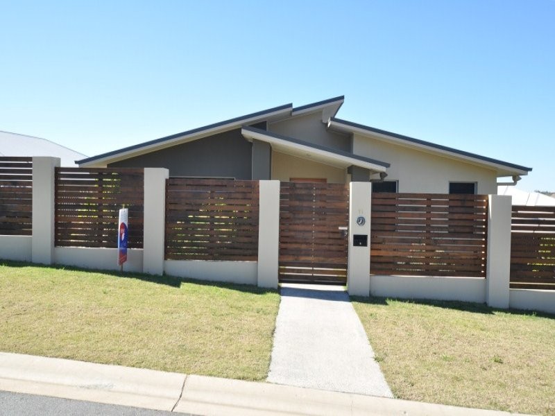 11 Garawarra Crescent, Upper Coomera QLD 4209