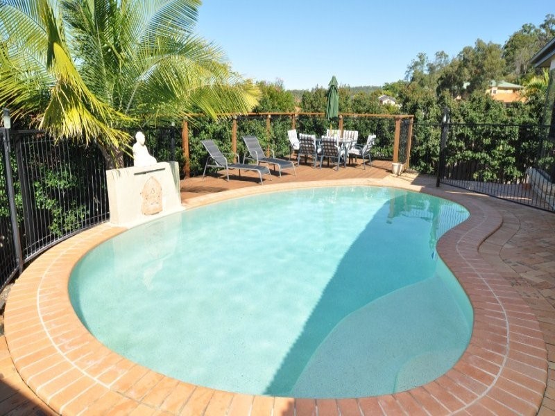 22 Chatham Avenue, Pacific Pines QLD 4211