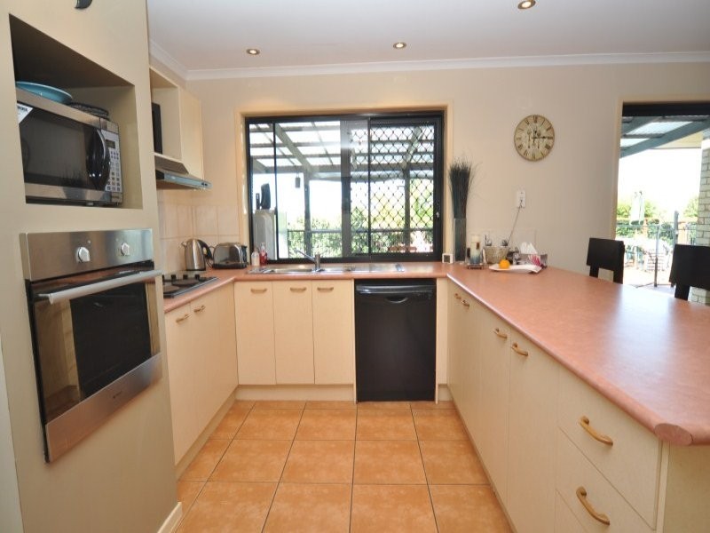 22 Chatham Avenue, Pacific Pines QLD 4211
