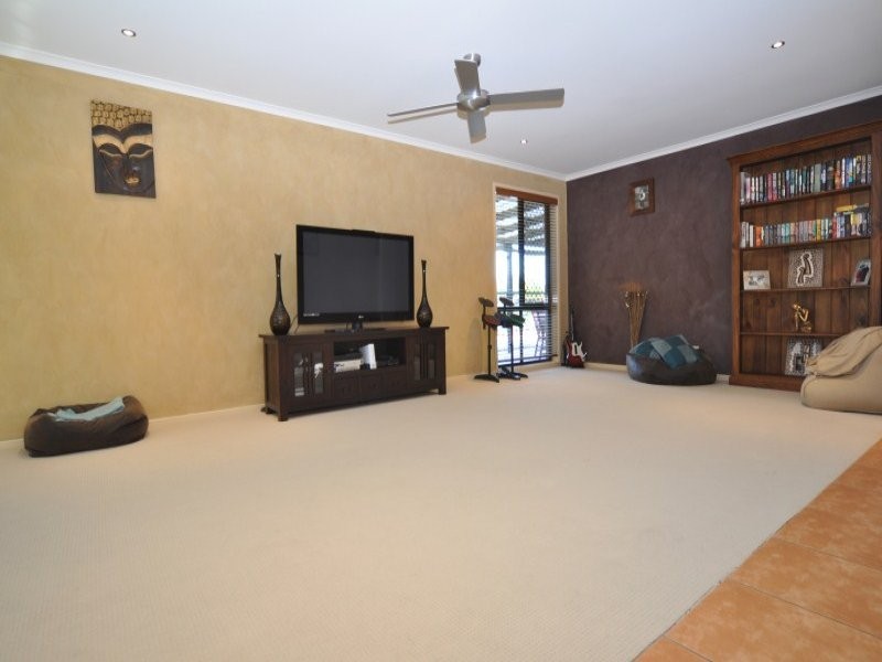22 Chatham Avenue, Pacific Pines QLD 4211