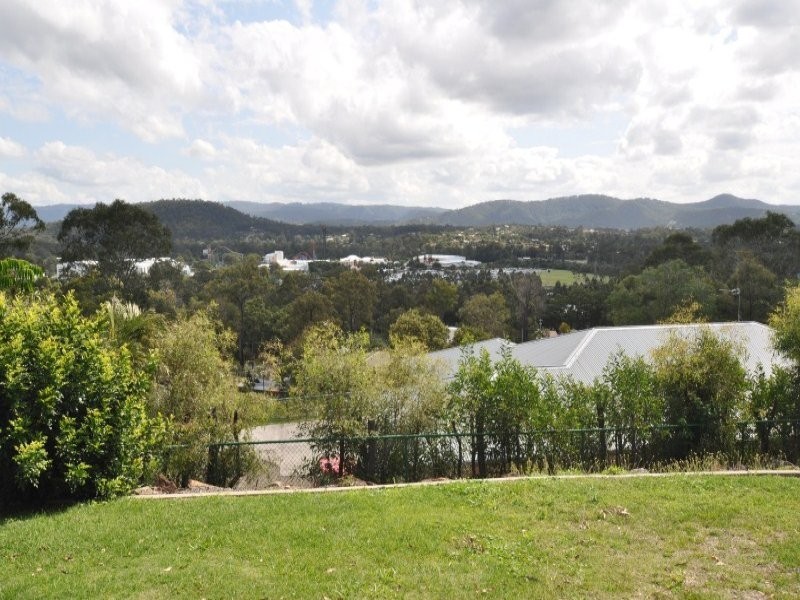 83 Tamworth Drive, Helensvale QLD 4212